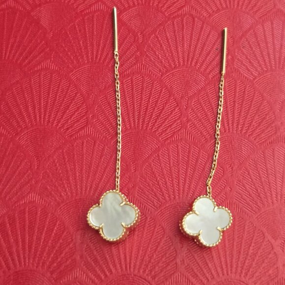 Clover design dangling - Gold Earring - Picture 5 of 16